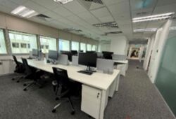 111 Somerset (D9), Retail #567461611